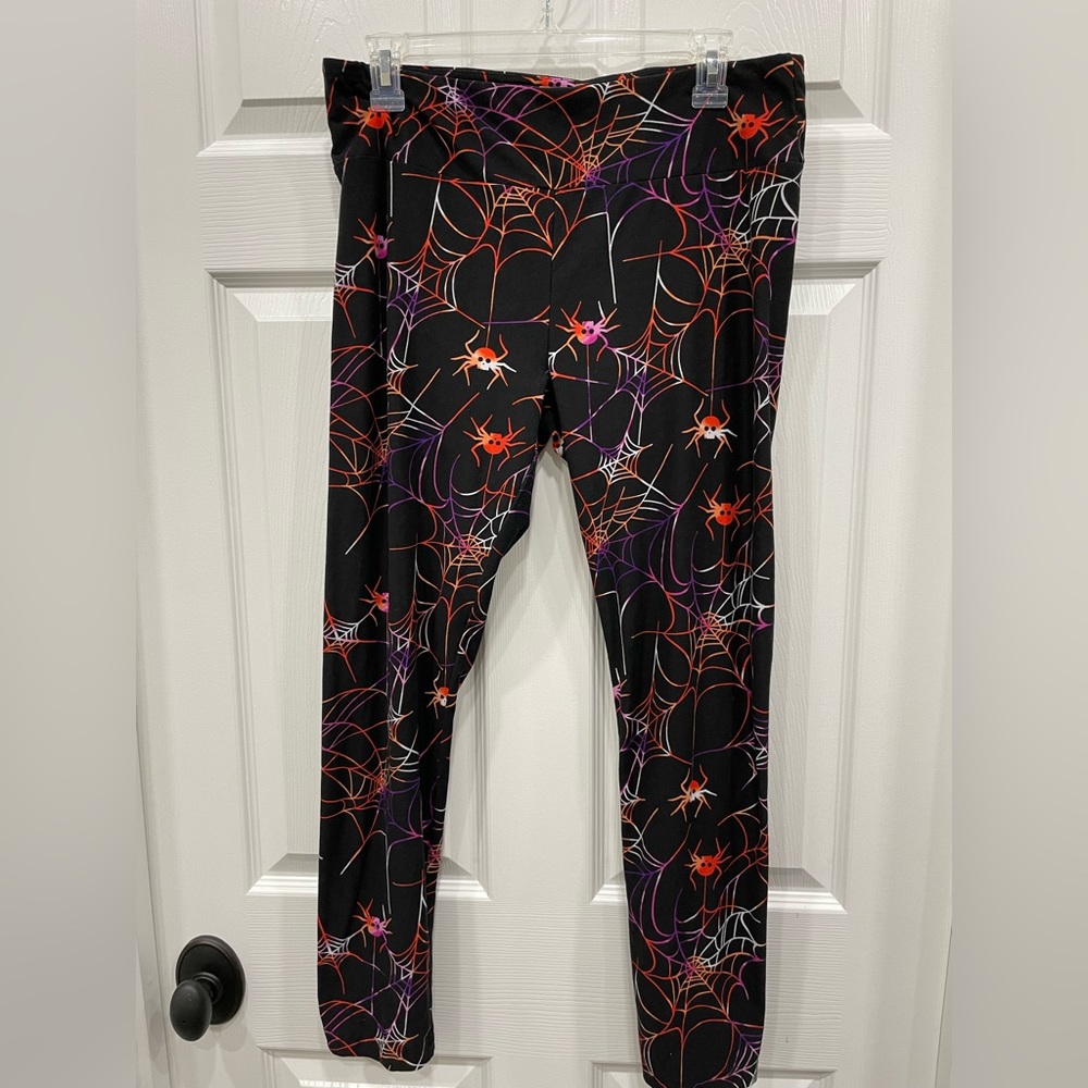 NO BOUNDARIES super soft leggings. NWOT! Junior size XL (15-17). Great for 🎃.